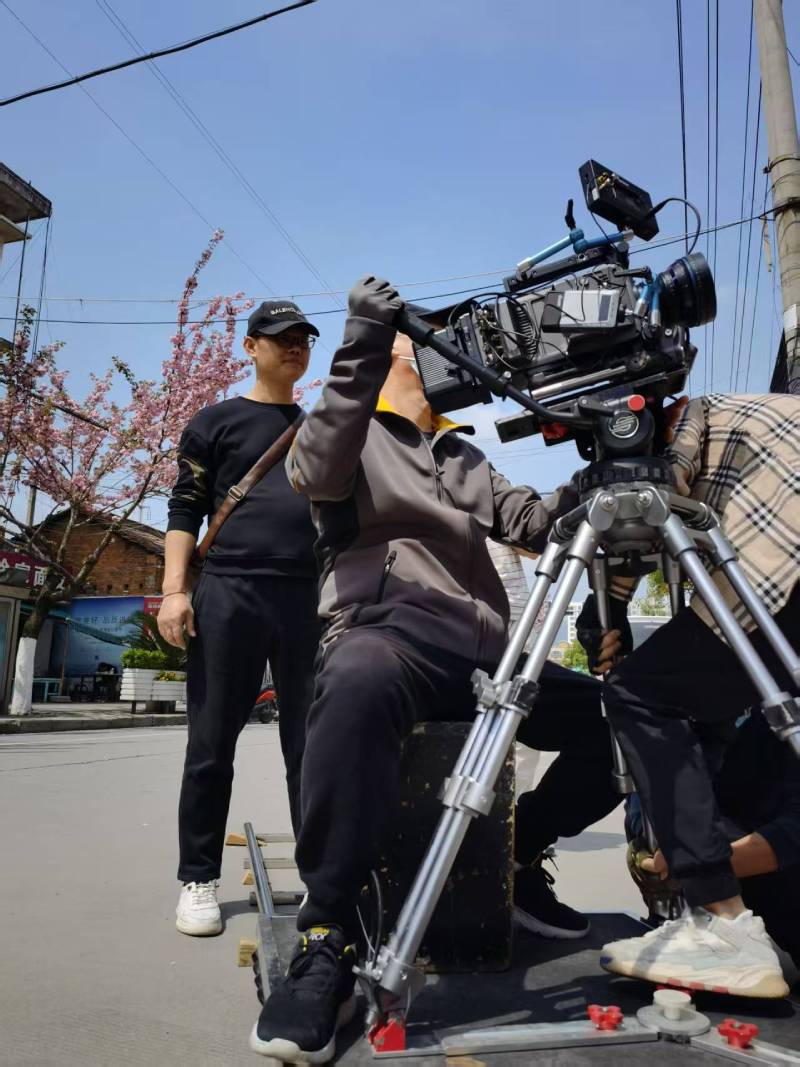 点军区广告片拍摄：快消品牌爆款之选，网感内容适配社媒传播！